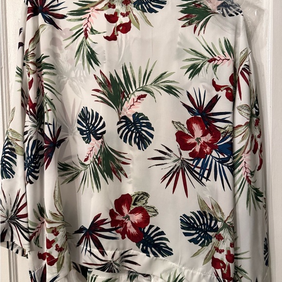 White Floral Tropical Tie-Front Kimono - Picture 4 of 7